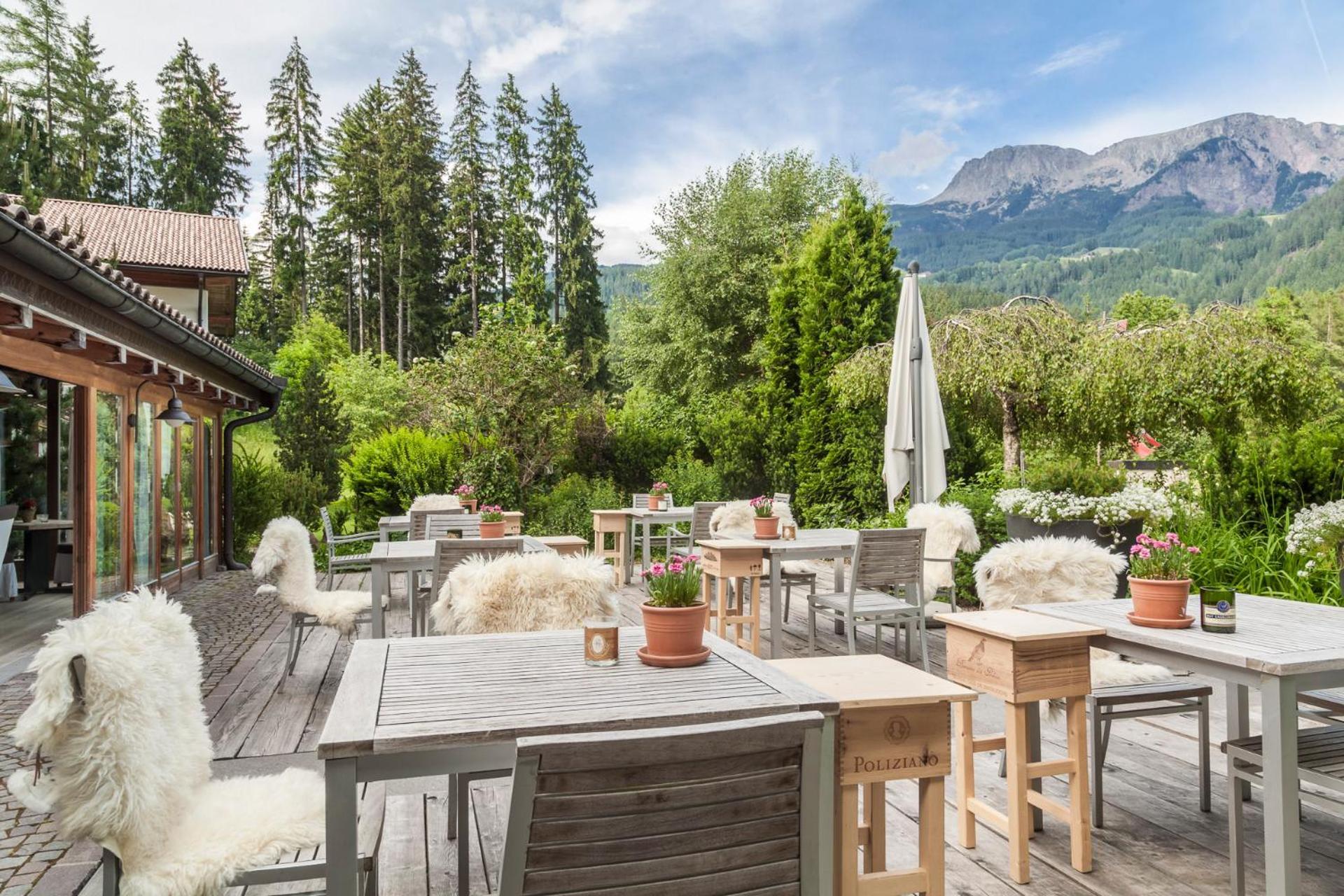 Hotel Bad Schörgau Sarentino Exteriör bild