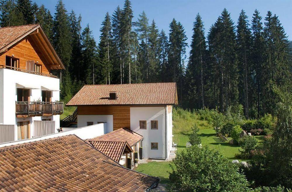 Hotel Bad Schörgau Sarentino Exteriör bild