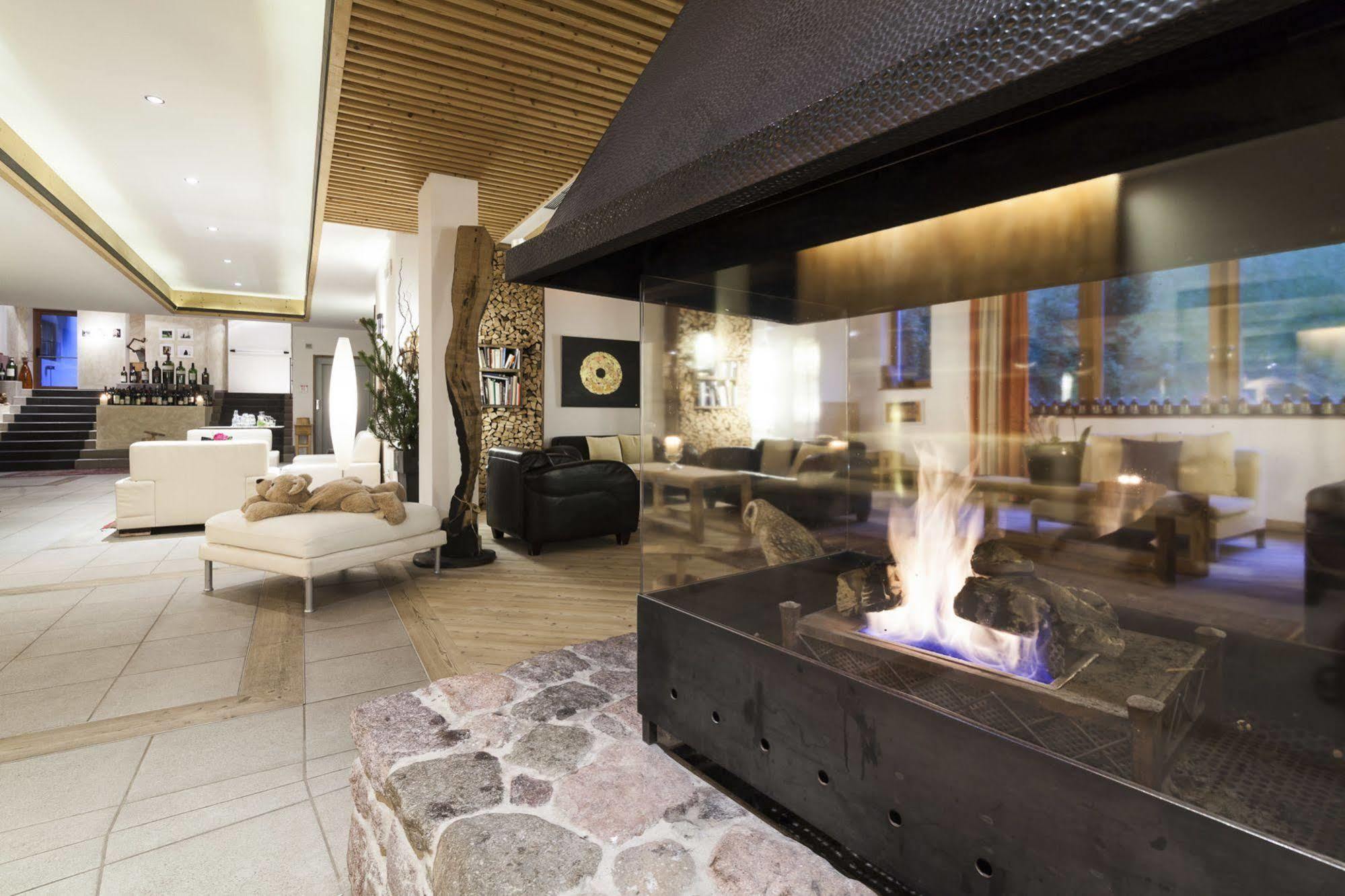 Hotel Bad Schörgau Sarentino Exteriör bild