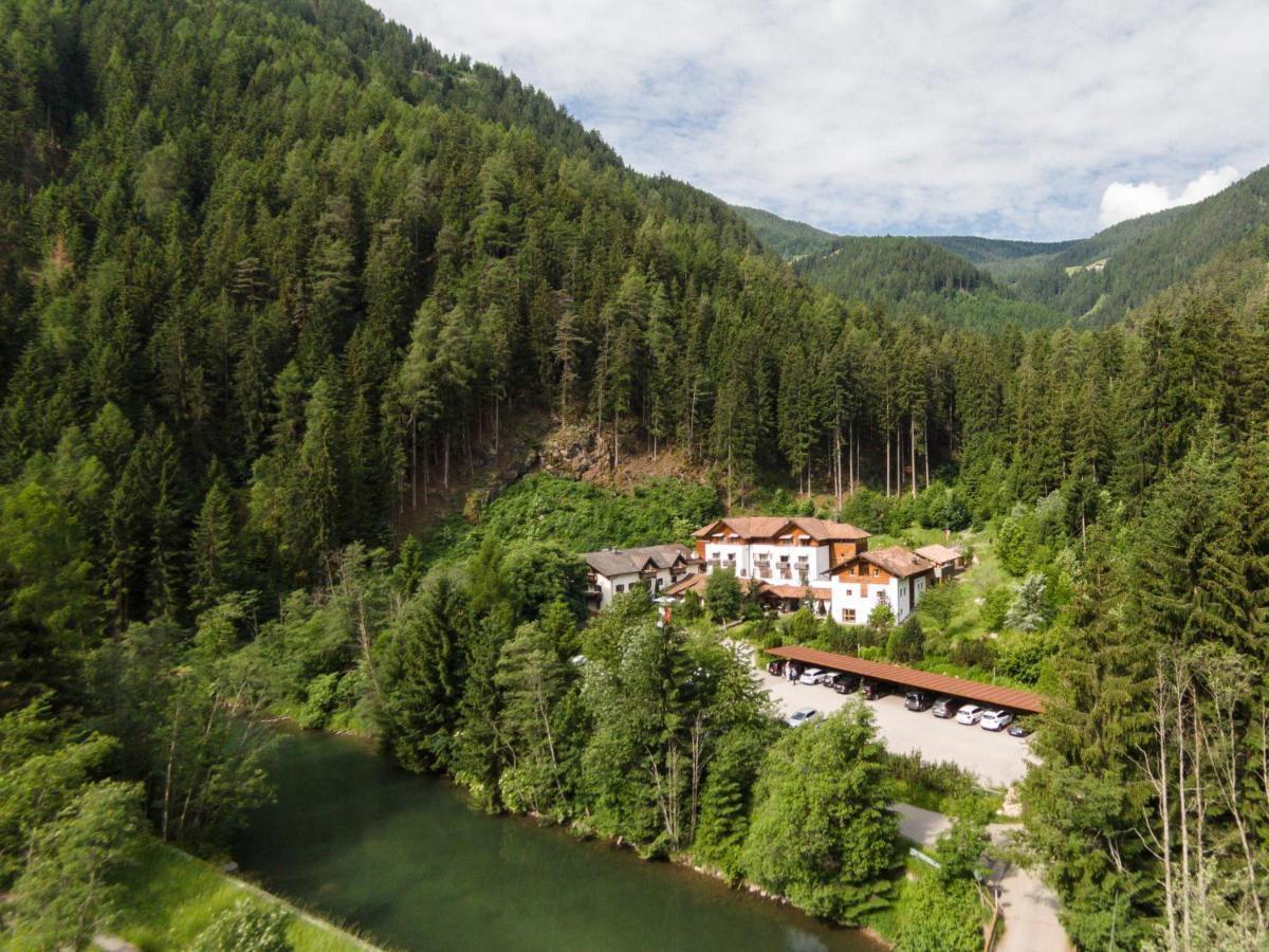 Hotel Bad Schörgau Sarentino Exteriör bild